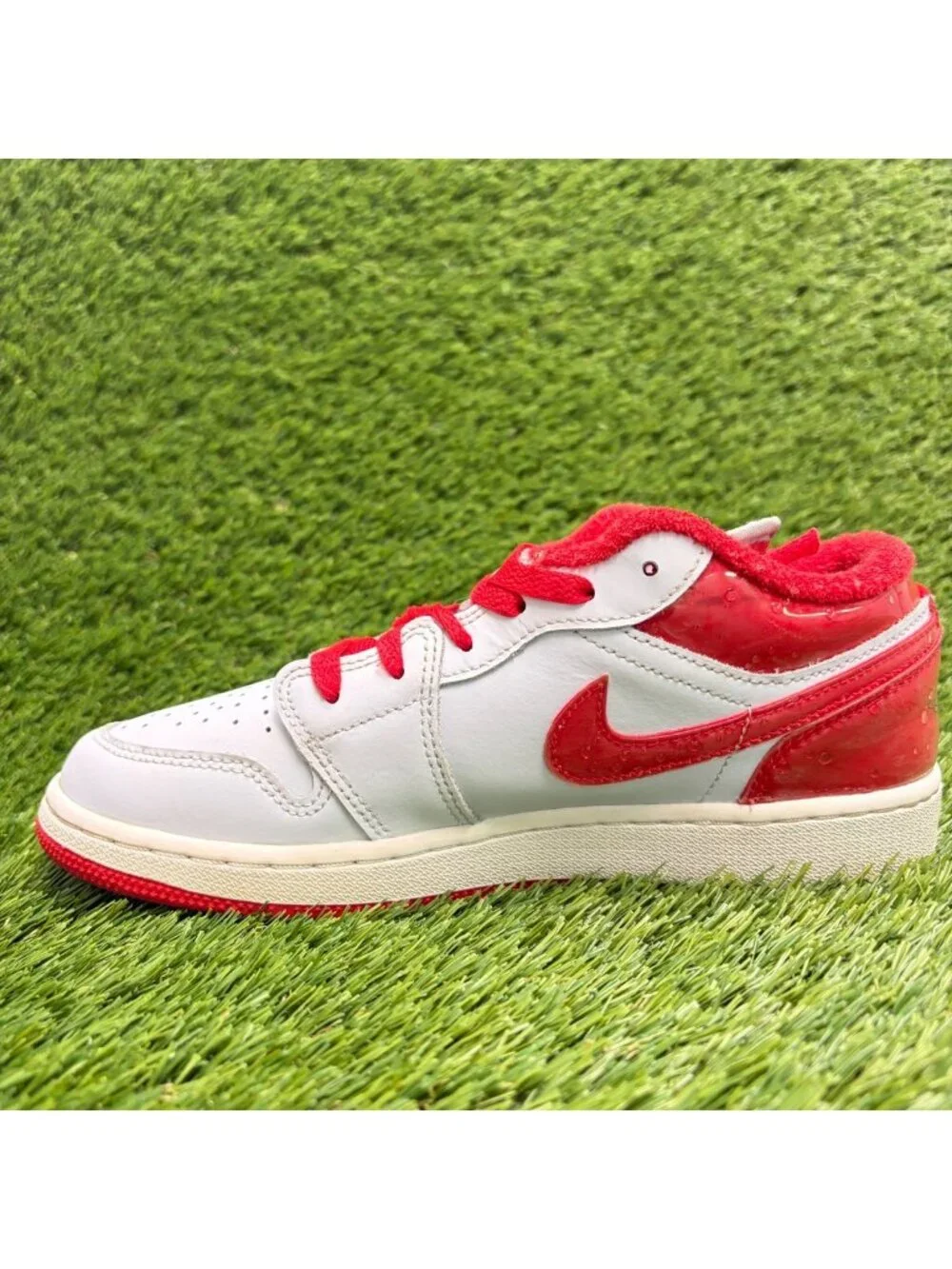 Nike Air Jordan 1 Low SE Boys Size 5.5Y Gray Red Athletic Leather Shoes Sneakers